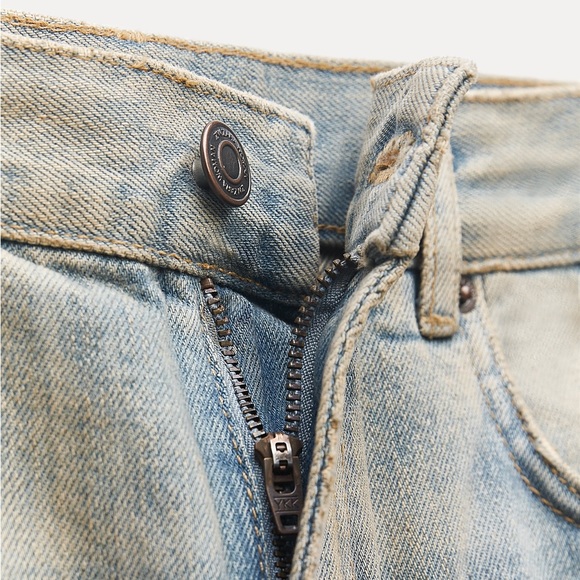 SOLD OUT 🌟 Zara Relaxed Boyfriend Jeans - Picture 3 of 3